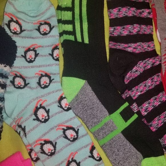 Used (3)pairs🧦 Randomized - Picture 3 of 5